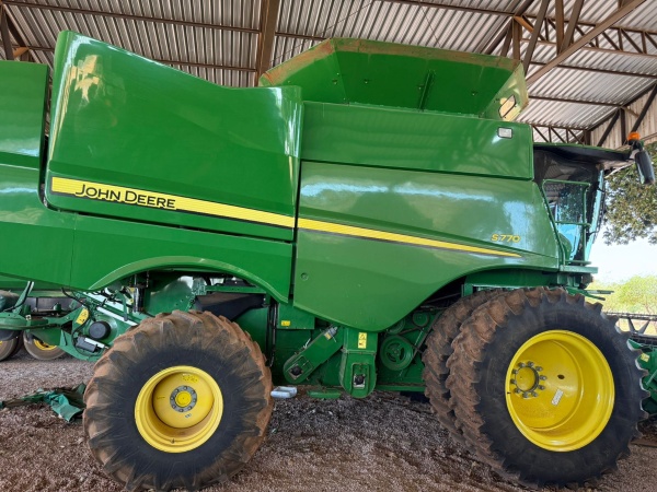 Colheitadeira John Deere S770 ano 2021