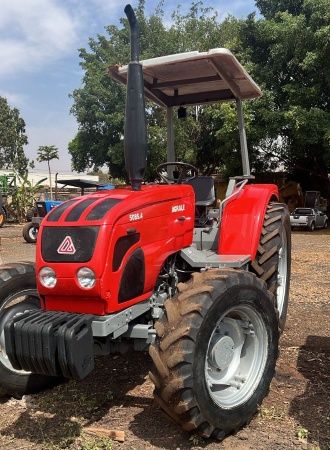 Trator Agrale 5085 ano 2003