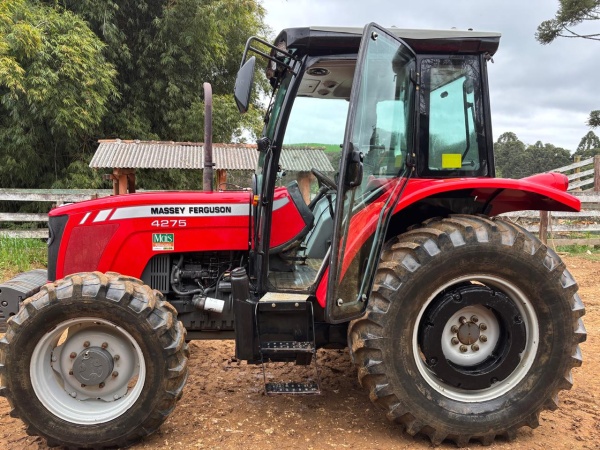 Trator Massey Ferguson MF 4275 ano 2013
