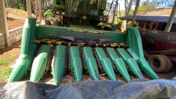 Outros implementos agrícolas New Holland Plataforma ano 2004