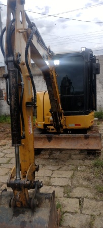 Mini Escavadeira Caterpillar 303.5 ano 2012