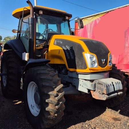 Trator Valtra BT 190 ano 2013