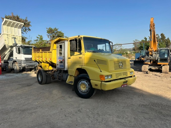 Caminhão Mercedes Benz L1418 ano 1990
