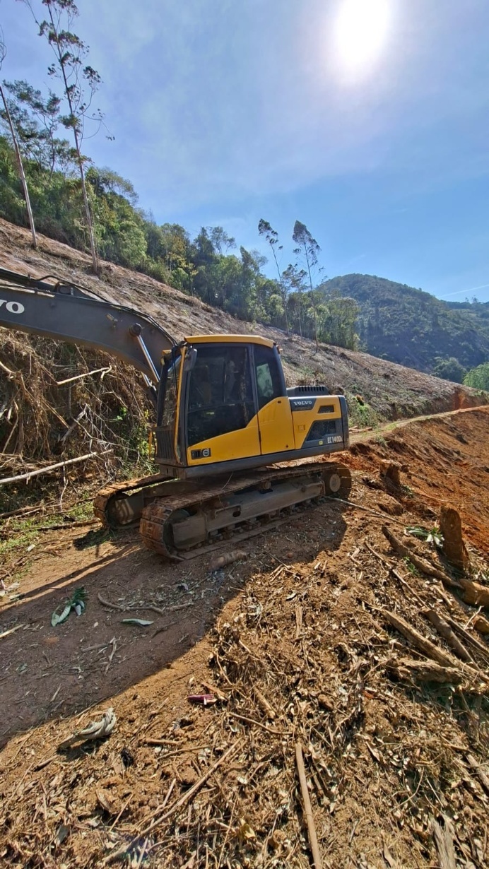 Escavadeira Volvo EC140DL ano 2020