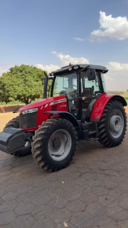 Trator Massey Ferguson MF 6713 R Dyna-4 ano 2018