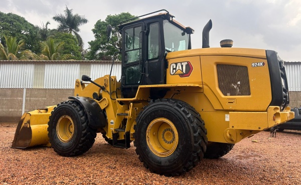 Pá Carregadeira Caterpillar 924K ano 2022 - 924K - Máquinas de Linha Amarela