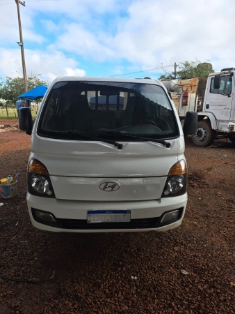 Caminhão Hyundai HR HDB 4X2 ano 2014