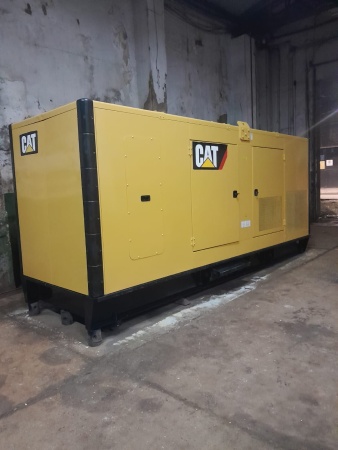 Gerador de Energia Caterpillar 500 kVA ano 2015