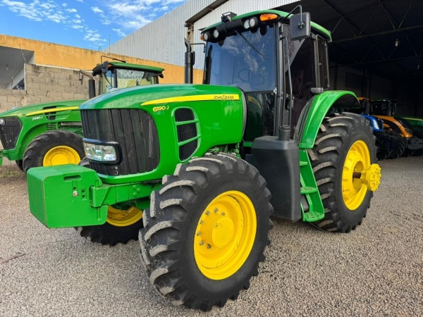 Trator John Deere 6190J ano 2023 - 6190J - Máquinas Agrícolas