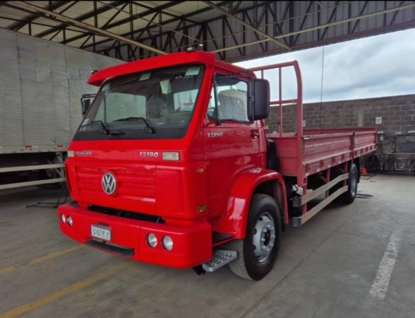 Caminhão Volkswagen 13.190 ano 2015