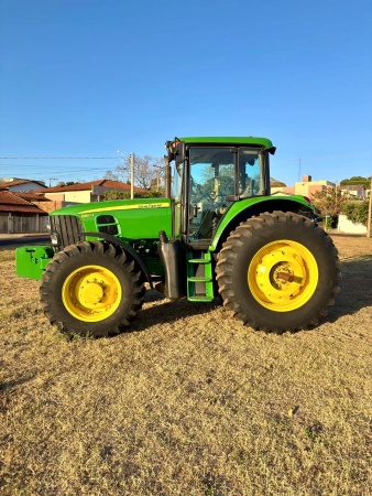 Trator John Deere 6150J ano 2022