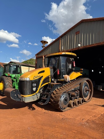 Trator Caterpillar Caterpillar Challenger MT 765B ano 2010
