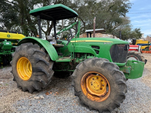 Trator John Deere 5078 ano 2011