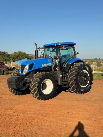 Trator New Holland T7.245 ano 2014