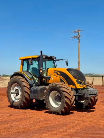 Trator Valtra BH224 HITECH ano 2019
