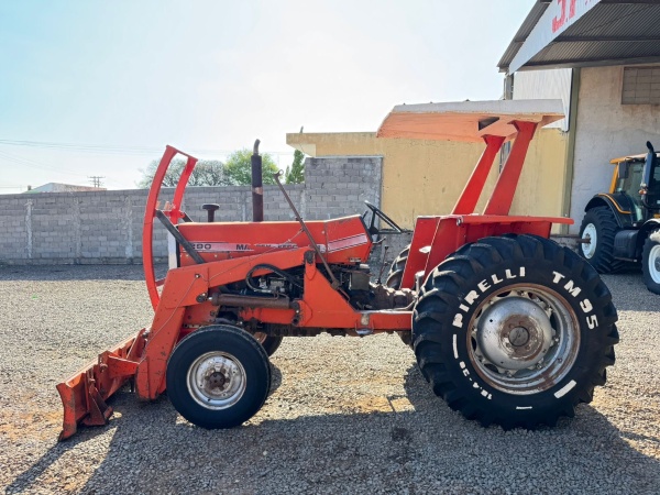 Trator Massey Ferguson MF 290 ano 1984