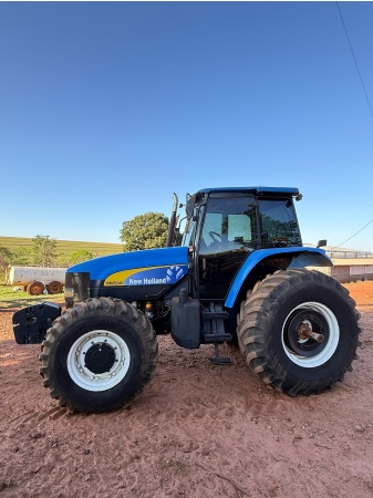 Trator New Holland TM 7040 ano 2013