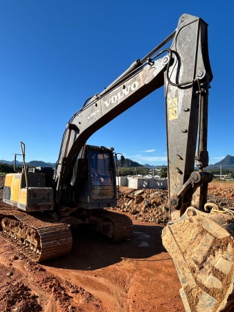 Escavadeira Volvo EC140D ano 2018