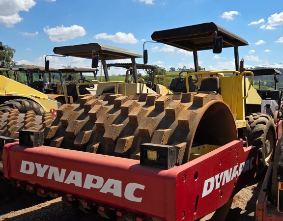 Rolo Compactador Dynapac CA250 ano 2009