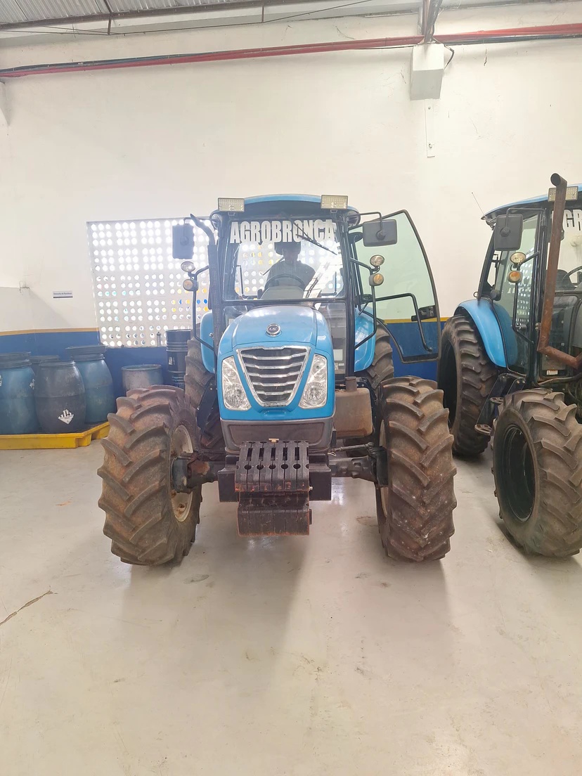 Trator LS Tractor Plus 100 ano 2022