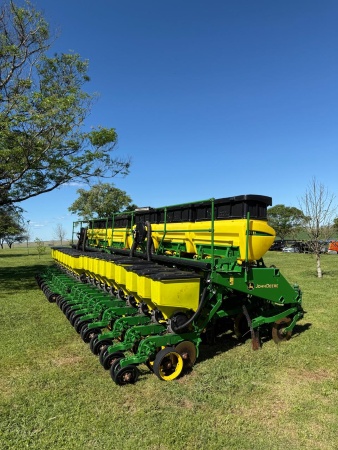 Plantadeira John Deere 1111 ano 2021