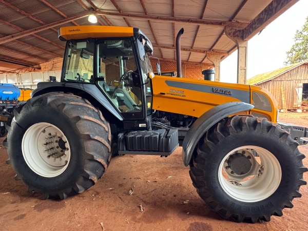 Trator Valtra BH 185i ano 2012