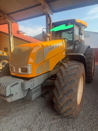 Trator Valtra BH 165 ano 2012