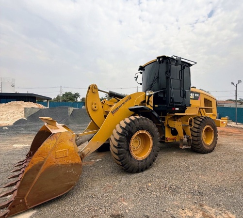 Pá Carregadeira Caterpillar 924K ano 2020