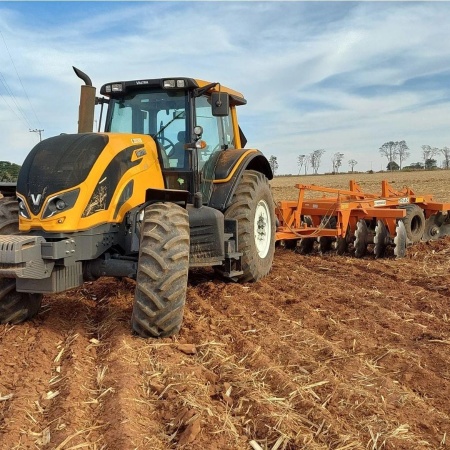 Trator Valtra BH194 ano 2018