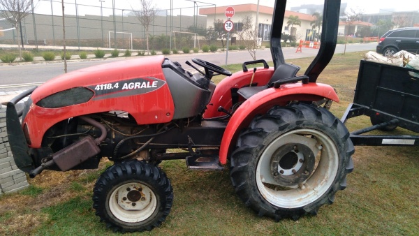 Trator Agrale 4118  4x4 ano 2004
