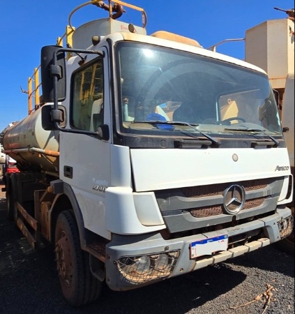 Caminhão Mercedes Benz Atego 2730 ano 2018