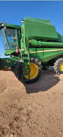 Colheitadeira John Deere S440 ano 2022