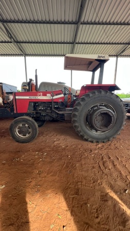 Trator Massey Ferguson MF 290 ano 1993