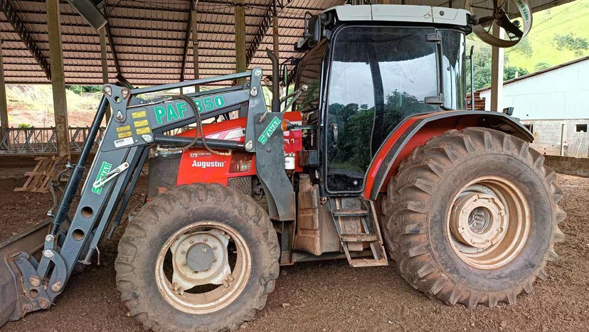 Trator Massey Ferguson 6711 ano 2023