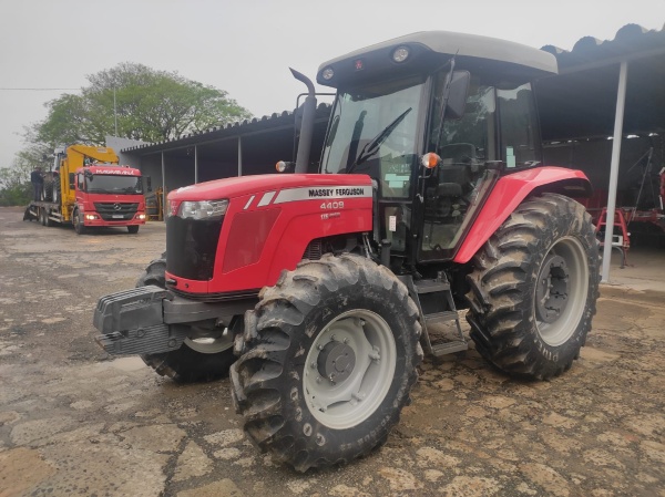 Trator Massey Ferguson MF 4409 ano 2023