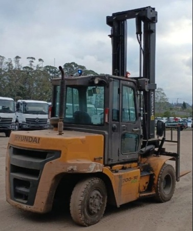 Empilhadeira Hyundai 70DS-7E ano 2021
