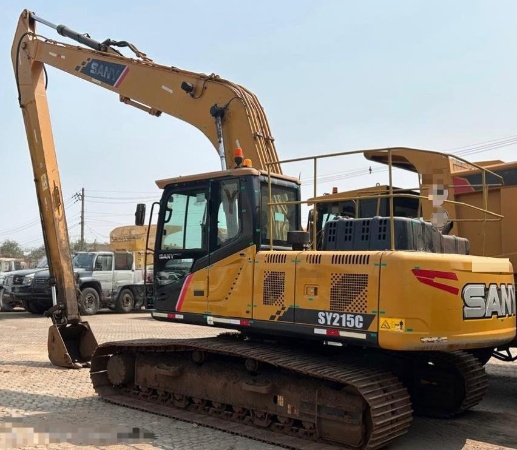 Escavadeira SANY SY215 C-9 ano 2023