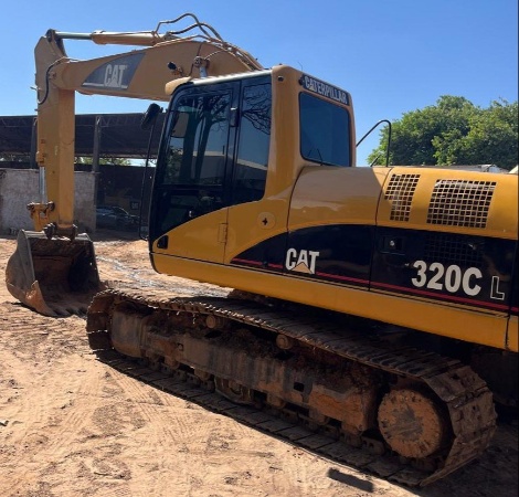 Escavadeira Caterpillar 320cl ano 2006