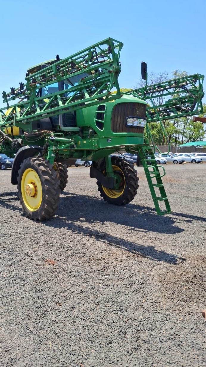 Pulverizador Autopropelido John Deere M4025 ano 2021