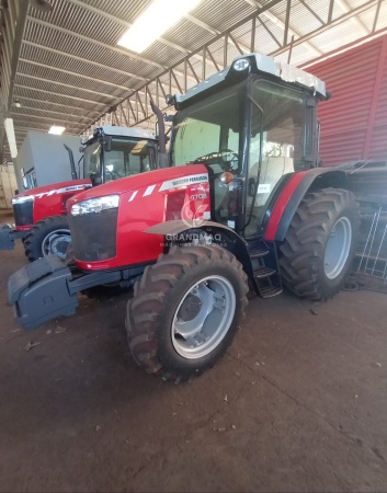 Trator Massey Ferguson MF 4708 ano 2020
