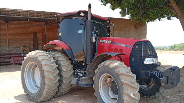 Trator Case Puma 140 ano 2023