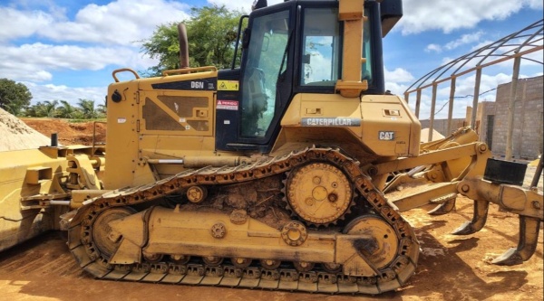 Trator de Esteira Caterpillar D6N XL ano 2010