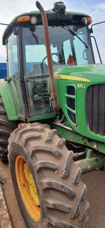 Trator John Deere 6115J ano 2021