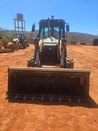 Retroescavadeira Case 580N S2 ano 2019