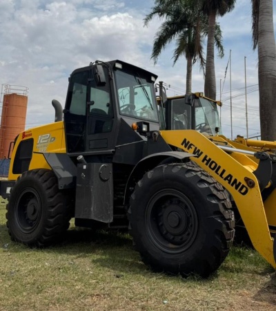 Pá Carregadeira New Holland 12D ano 2021