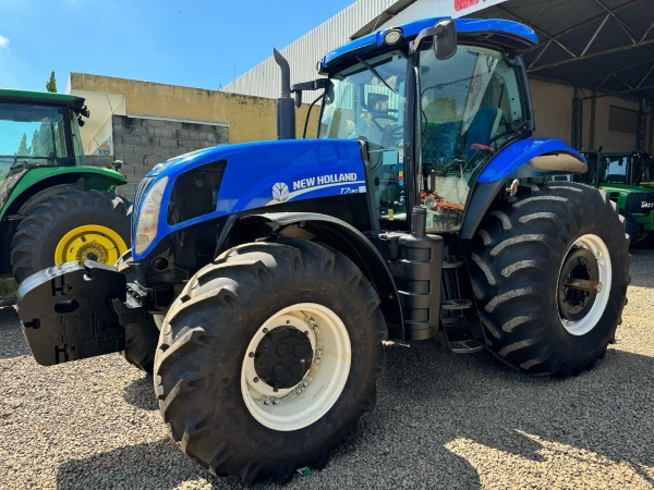 Trator New Holland T7.190 ano 2016