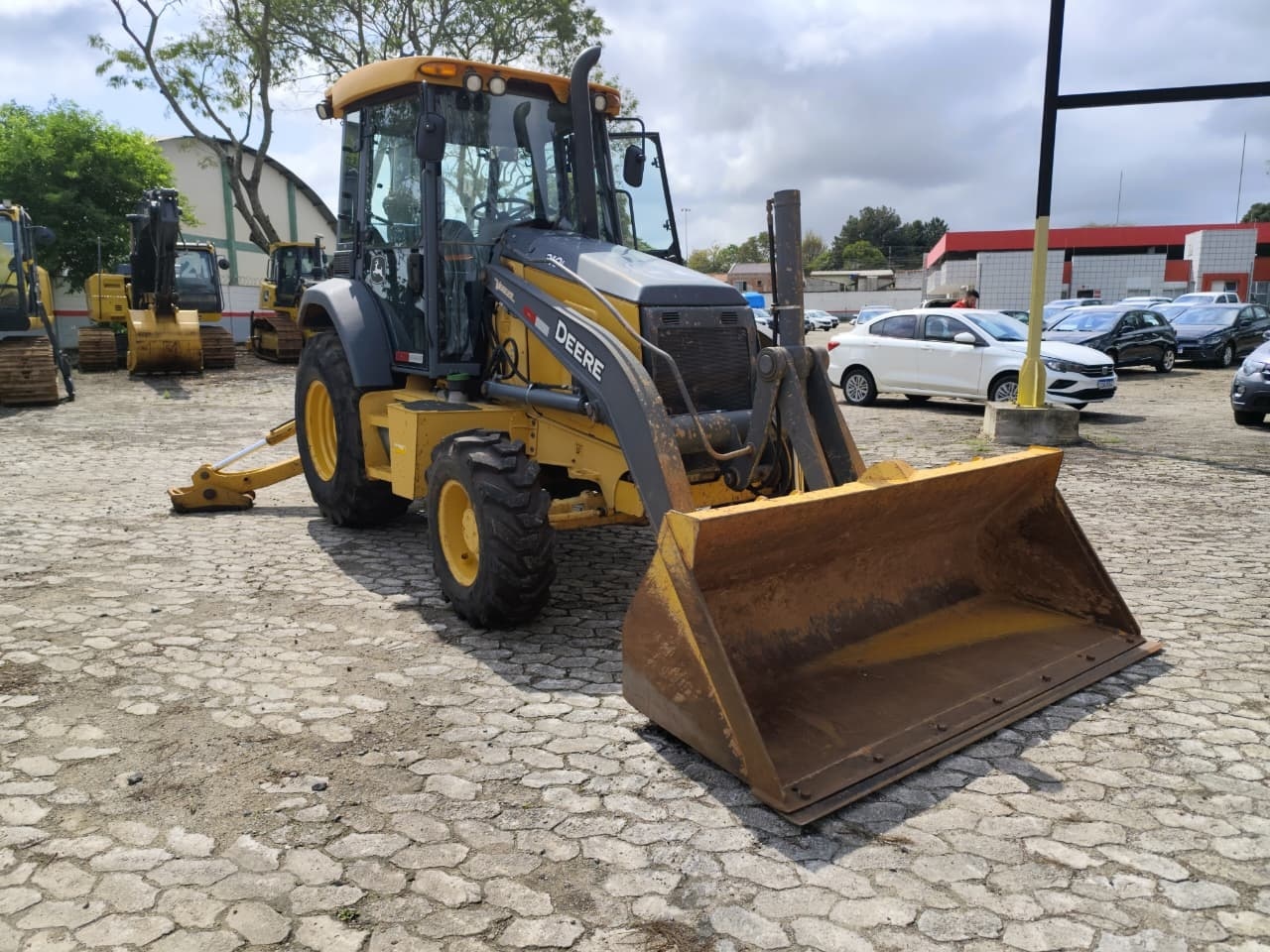 Retroescavadeira John Deere 310L ano 2021