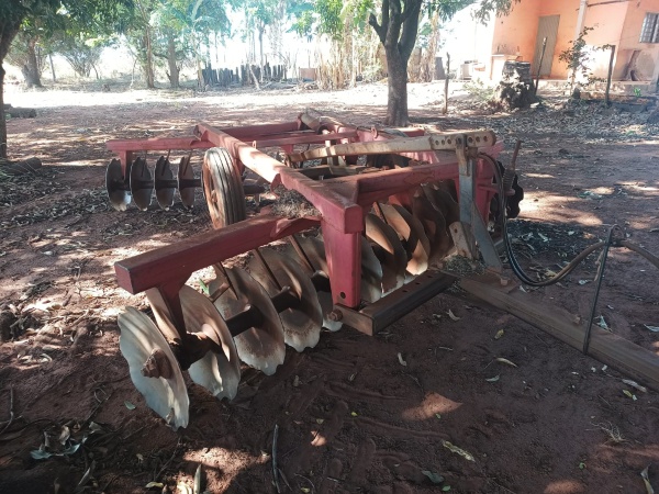 Grade Baldan CRI 28x28 ano 2010
