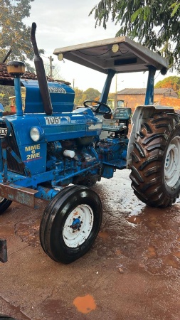Trator Ford 4600 ano 1978