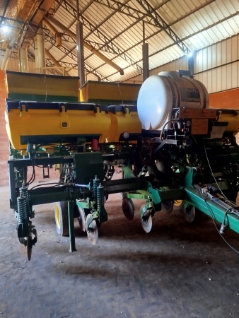 Plantadeira John Deere 1111 ano 2023
